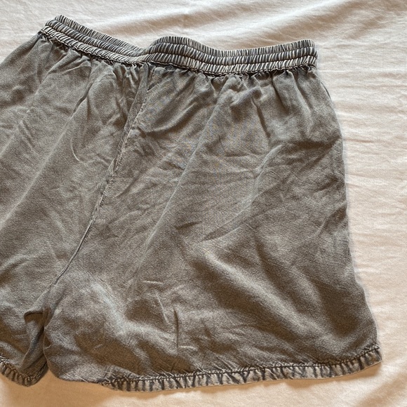 Solitaire Shorts - Picture 8 of 10